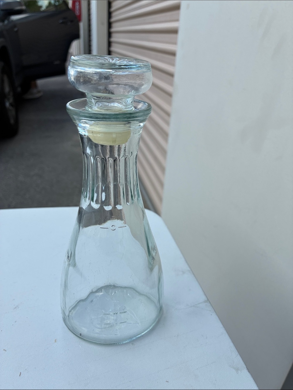 Clear Glass Carafe with Stopper - Good Seasonings Dining Decanter